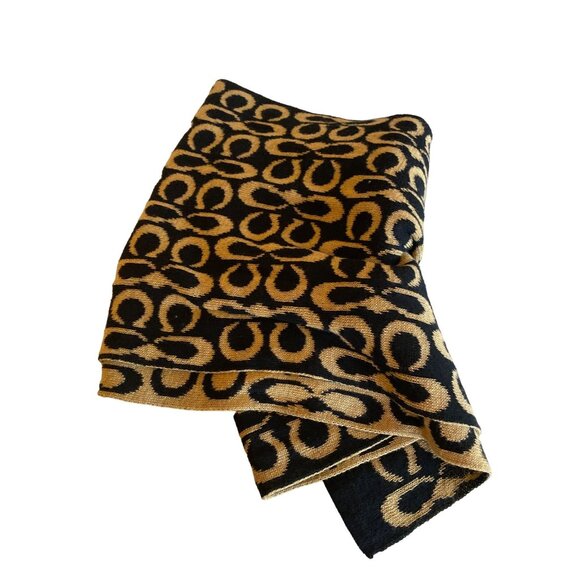 Black & Tan C Logo Signature Horsebit Print Knit Scarf - Picture 5 of 5